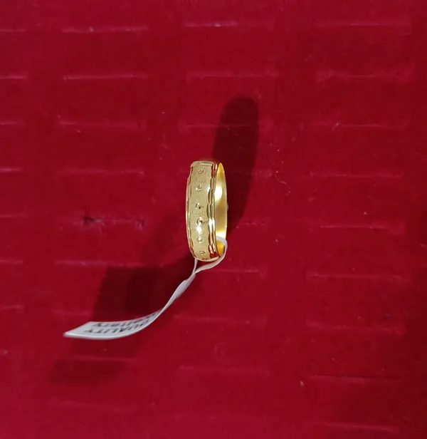 Gold_Tone_Patterned_Ring_for_Women