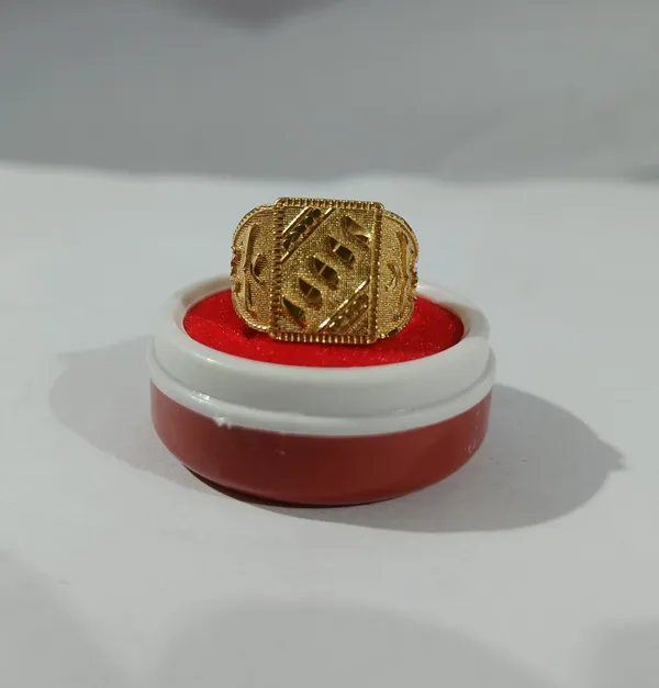 Gold_Tone_Ornate_Finger_Ring_for_Unisex