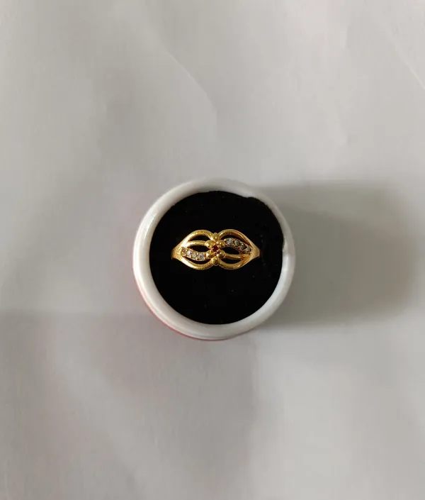 Gold-Tone_Statement_Ring_Set_for_Women