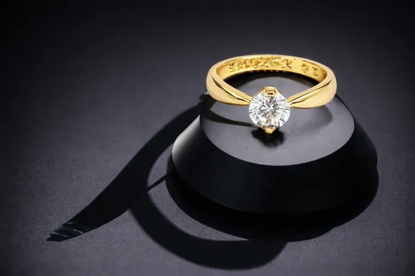 Gold_Tone_Round_Stone_Ring_for_Women