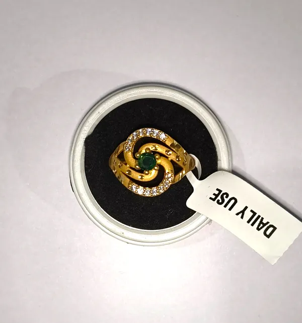Gold_Tone_Swirl_Design_Ring_for_Women