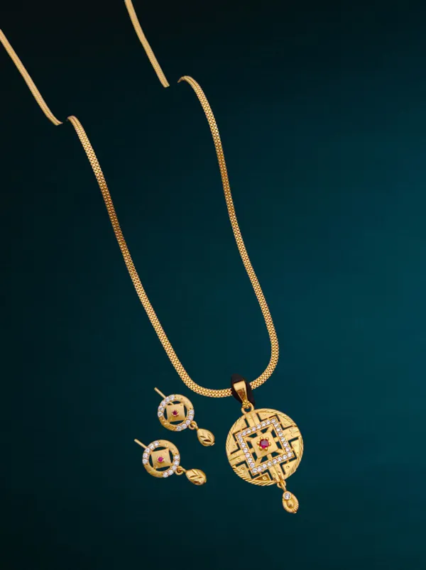 Gold_Tone_Geometric_Necklace_And_Earrings_Set_for_Women
