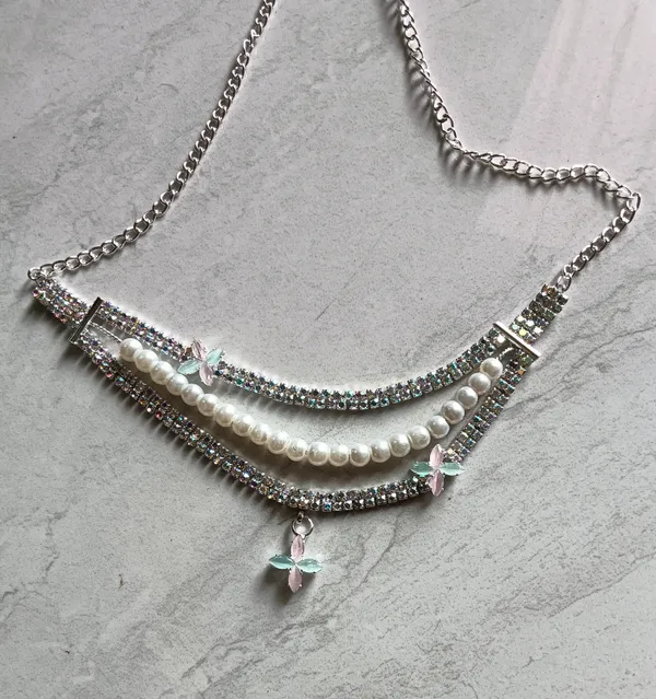 Multicolour_Rhinestone_Pearl_Butterfly_Necklace_Set_for_Women