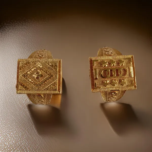 Gold_Tone_Ornate_Signet_Ring_for_Men