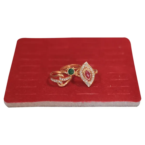 Gold_Tone_Stone_Embellished_Ring_Set_for_Women