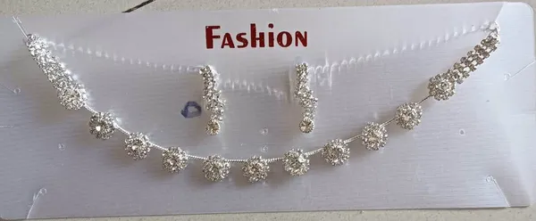 Silver_Tone_Floral_Necklace_And_Earring_Set_for_Women