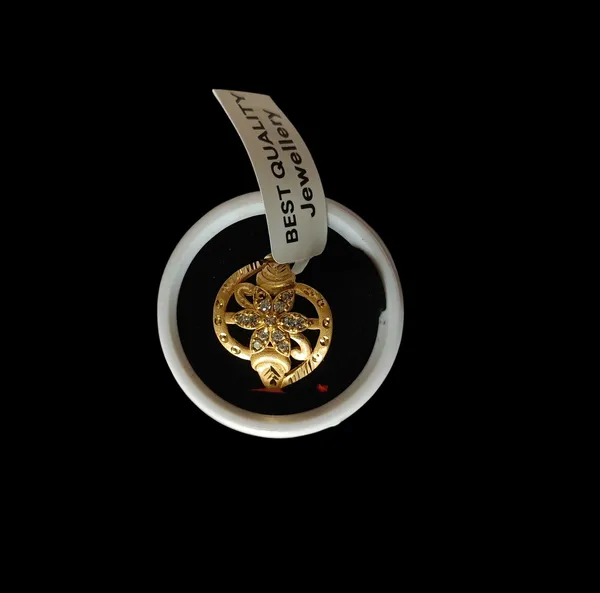 Gold_Tone_Floral_Stone_Studded_Ring_for_Women
