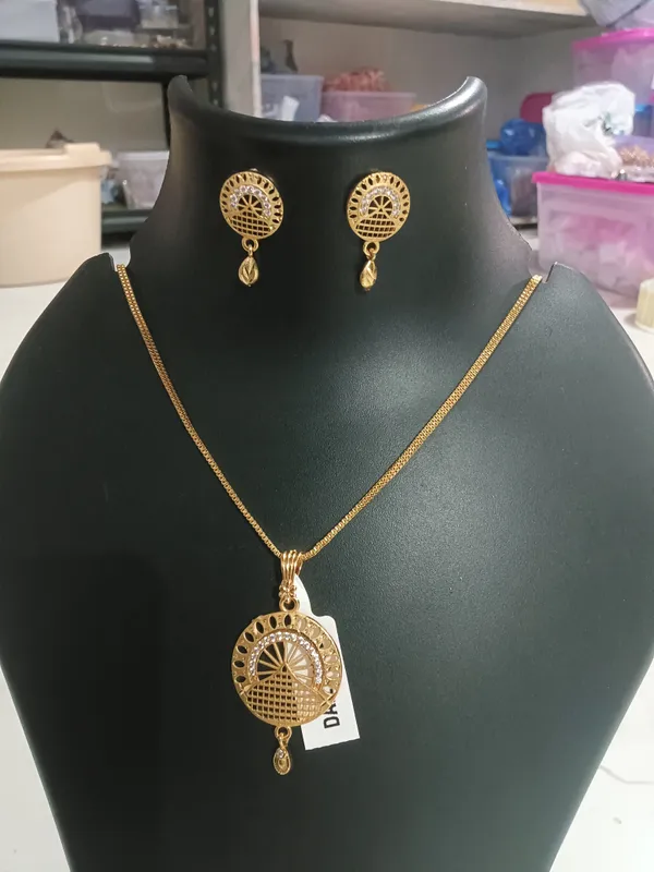 Gold_Tone_Pendant_Necklace_And_Earrings_Set_for_Women