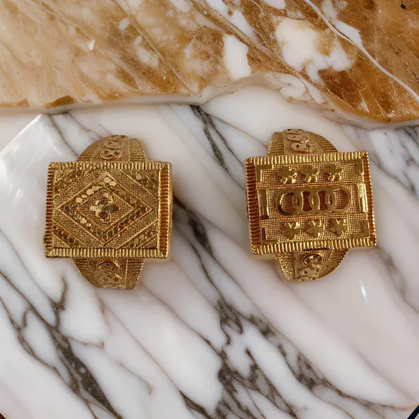 Gold_Tone_Ornate_Signet_Ring_for_Men