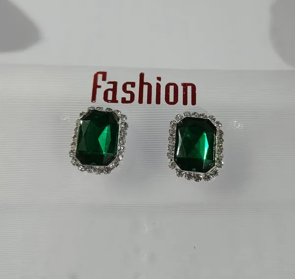 Green_Silver-Tone_Stone_Necklace_Set_for_Women