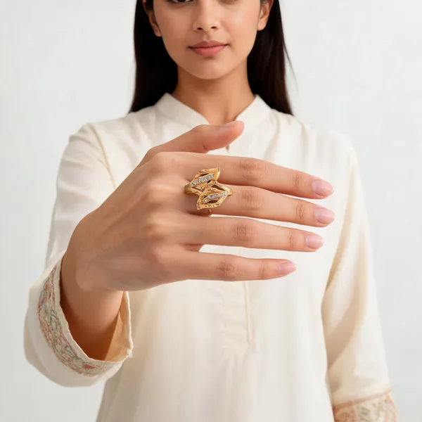Gold_Tone_Leaf_Design_Stone_Accent_Ring_For_Women