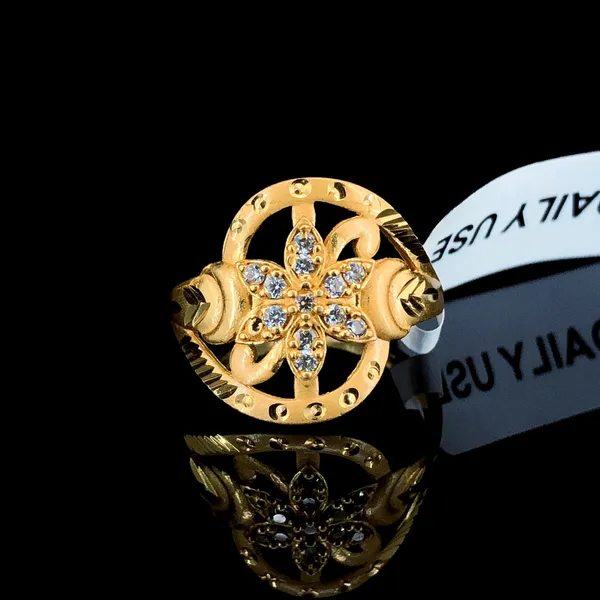 Gold_Tone_Floral_Stone_Studded_Ring_for_Women