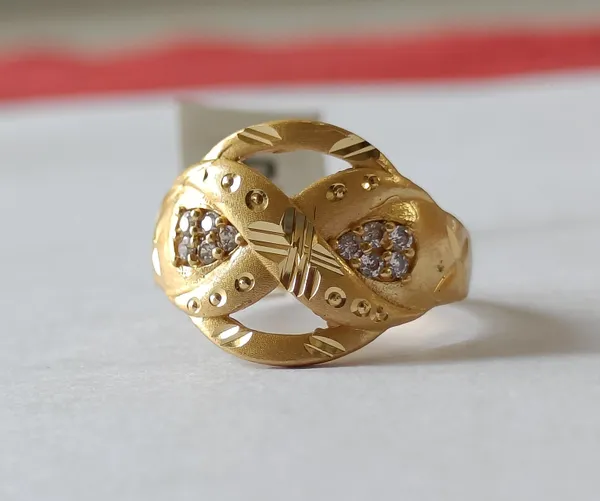 Gold_Plated_Embellished_Ring_for_Women