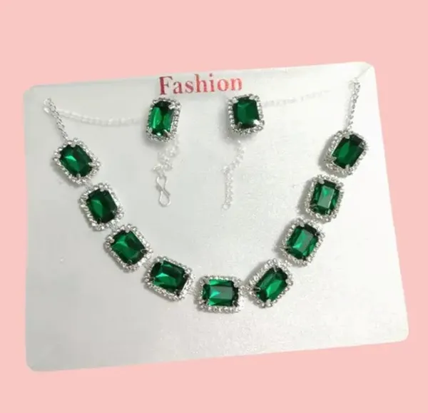 Green_Silver-Tone_Stone_Necklace_Set_for_Women