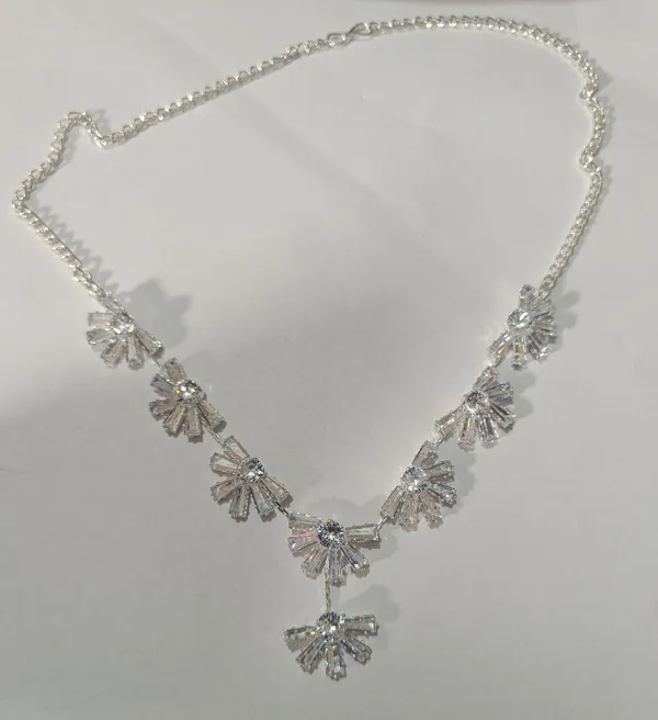 Silver_Tone_Crystal_Floral_Necklace_Set_for_Women