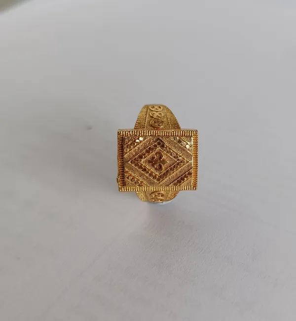 Gold_Tone_Ornate_Signet_Ring_for_Men