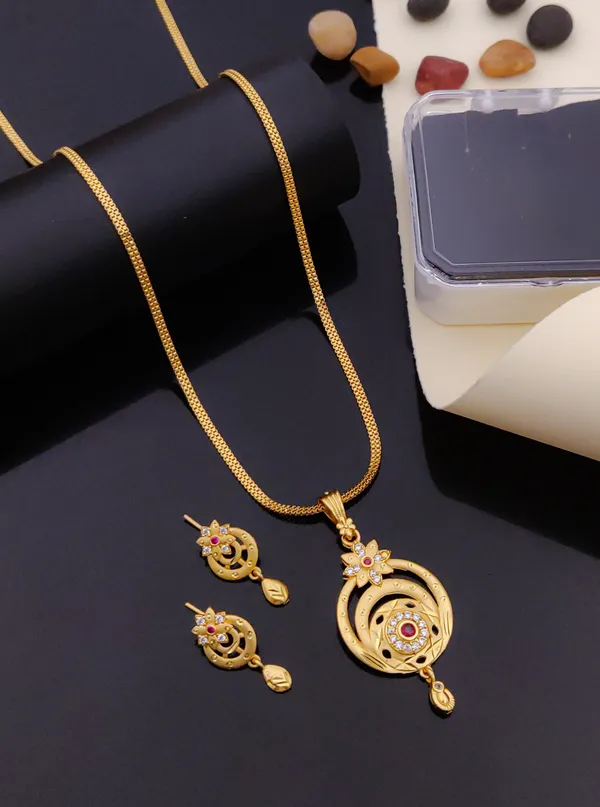 Gold_Tone_Pendant_Necklace_Set_for_Women