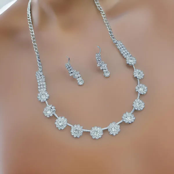 Silver_Tone_Floral_Necklace_And_Earring_Set_for_Women