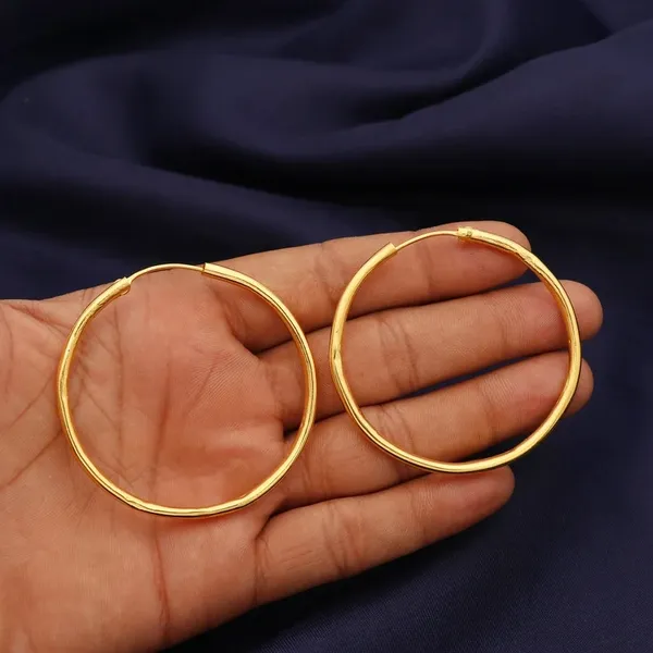 Gold_Tone_Hoop_Earrings_for_Women