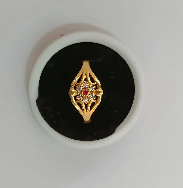 Gold-Tone_Stone_Detail_Ring_Set_for_Women
