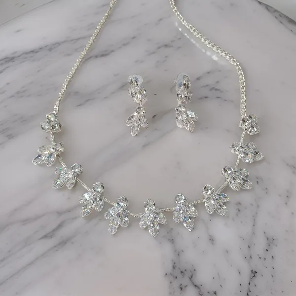 Silver-Tone_Crystal_Leaf_Necklace_Set_for_Women
