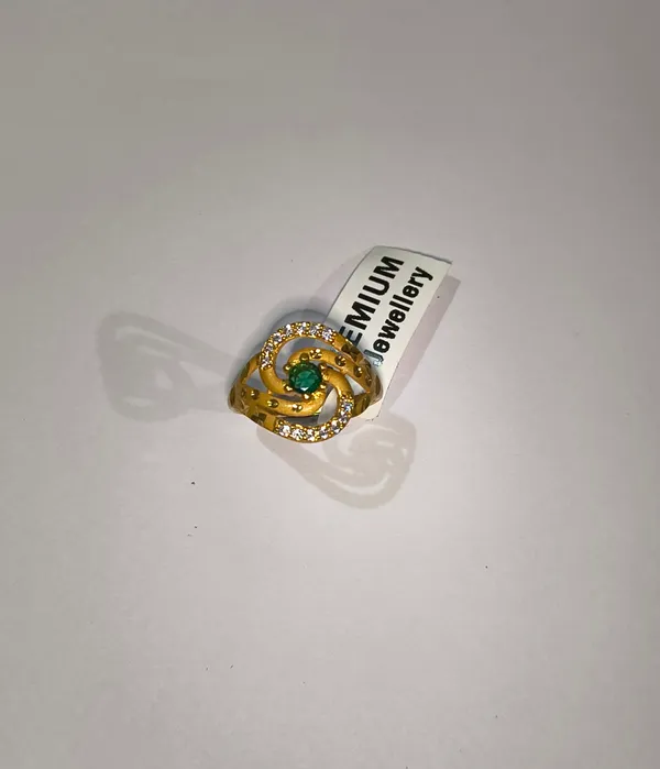 Gold_Tone_Swirl_Design_Ring_for_Women
