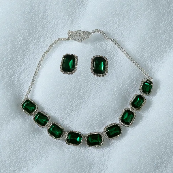 Green_Silver-Tone_Stone_Necklace_Set_for_Women