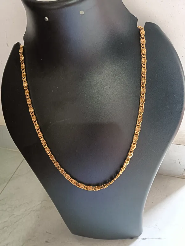 Gold_Tone_Metal_Link_Chain_Necklace_for_Women