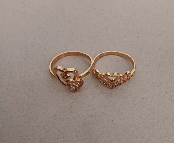 Gold_Tone_Heart_Charm_Bangle_for_Women