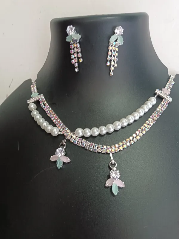 Multicolor_Crystal_Necklace_Set_for_Women