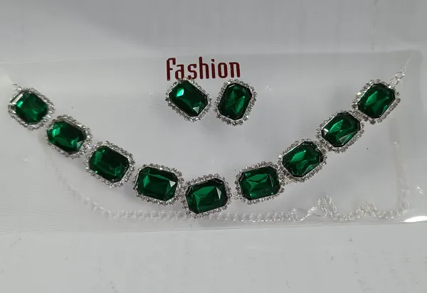 Green_Silver-Tone_Stone_Necklace_Set_for_Women