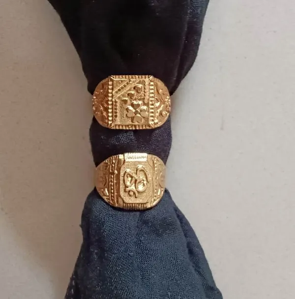 Gold_Tone_Engraved_Cufflinks_Pair
