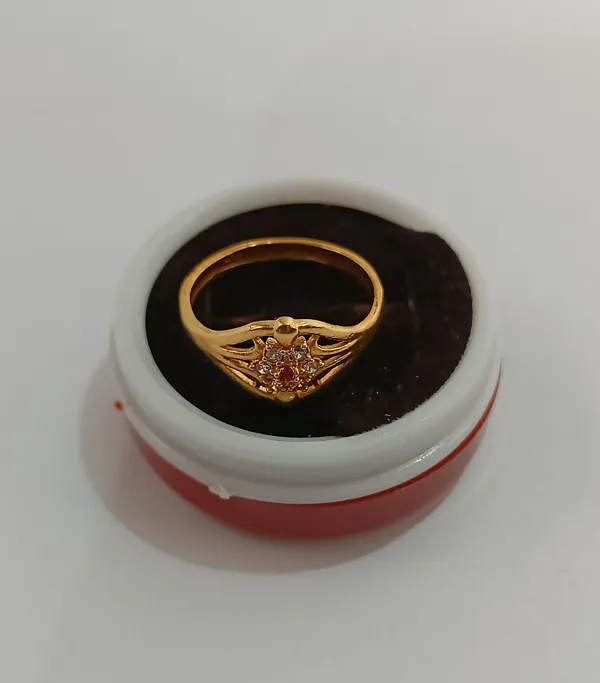 Gold-Tone_Stone_Detail_Ring_Set_for_Women