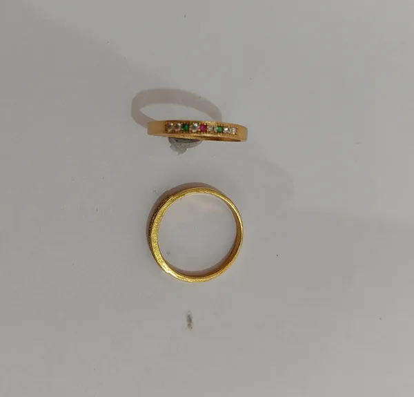 Gold-Tone_Multicolour_Stone_Band_Ring_for_Women