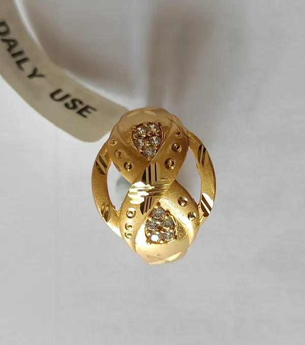 Gold_Plated_Embellished_Ring_for_Women