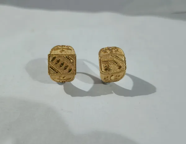 Gold_Tone_Ornate_Finger_Ring_for_Unisex