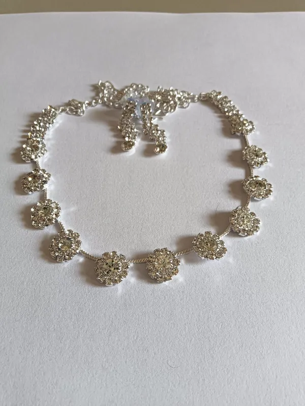 Silver_Tone_Floral_Necklace_And_Earring_Set_for_Women