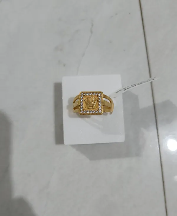 Gold_Tone_Square_Embellished_Ring_for_Unisex