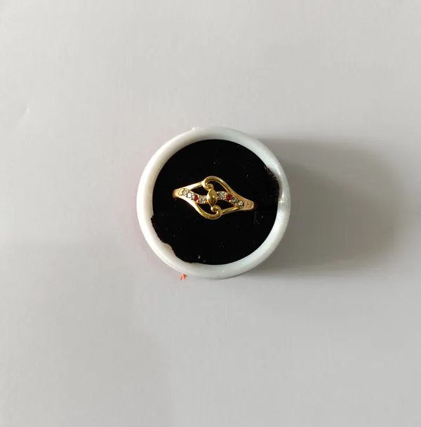 Gold-Tone_Statement_Ring_Set_for_Women