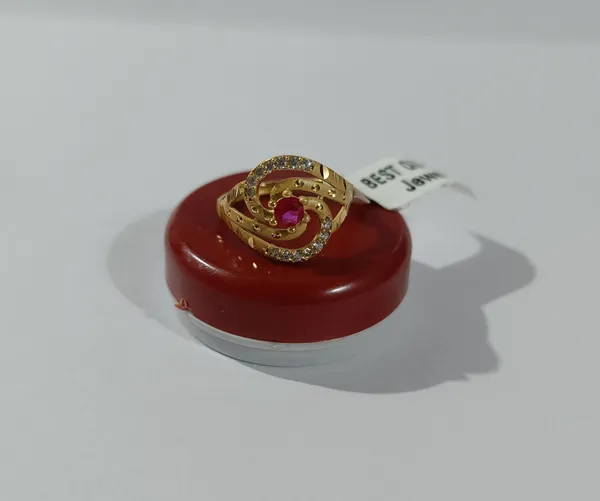 Gold_Tone_Stone_Embellished_Ring_for_Women