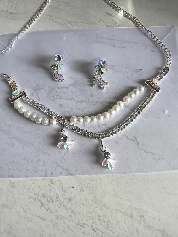 Multicolor_Crystal_Necklace_Set_for_Women