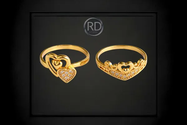 Gold_Tone_Heart_Charm_Bangle_for_Women