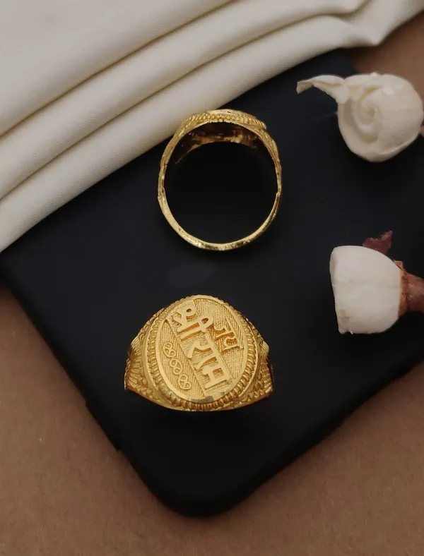 Gold_Tone_Engraved_Signet_Ring_for_Men