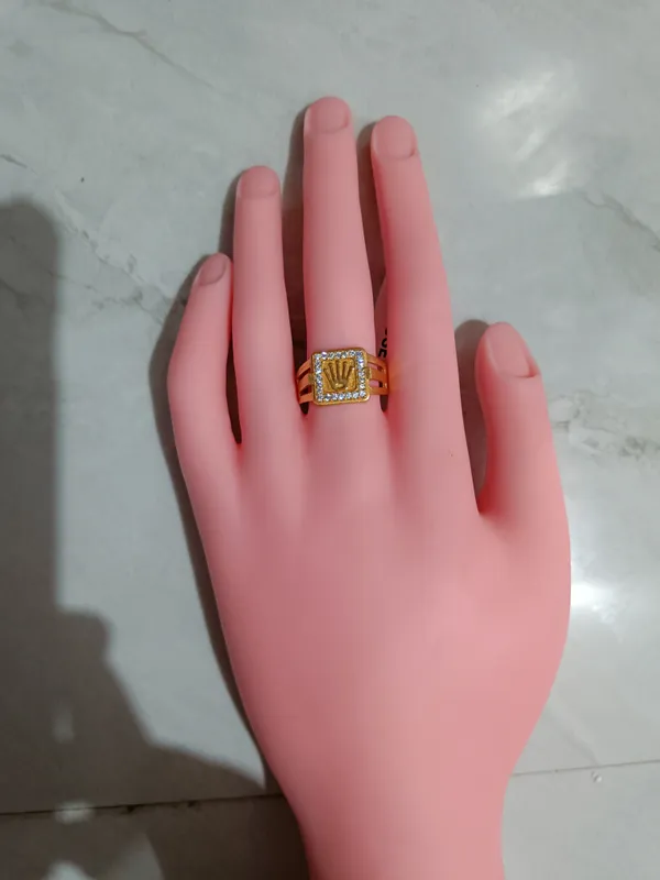 Gold_Tone_Square_Embellished_Ring_for_Unisex