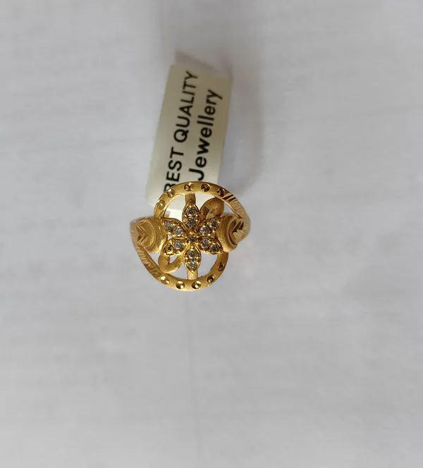 Gold_Tone_Floral_Stone_Studded_Ring_for_Women