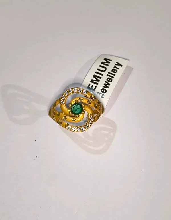 Gold_Tone_Swirl_Design_Ring_for_Women