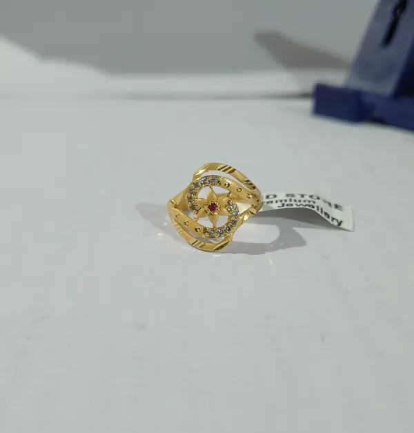 Gold_Tone_Openwork_Red_Stone_Statement_Ring_For_Women