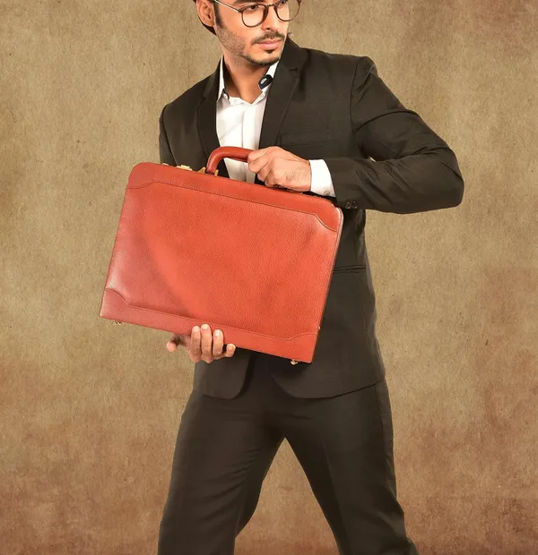 Genuine_Leather_Briefcase_For_Men