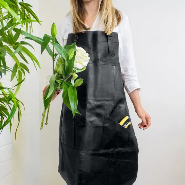 Leather_Bib_Apron_With_Pockets