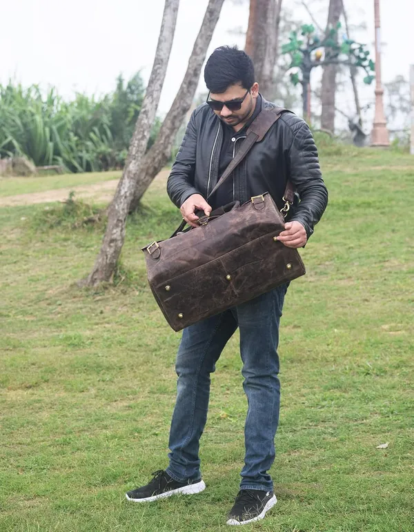 Leather_Travel_Duffle_Bag
